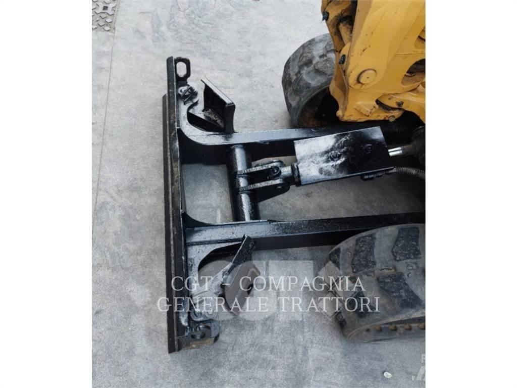 CAT 301.7 Bageri gusjeničari