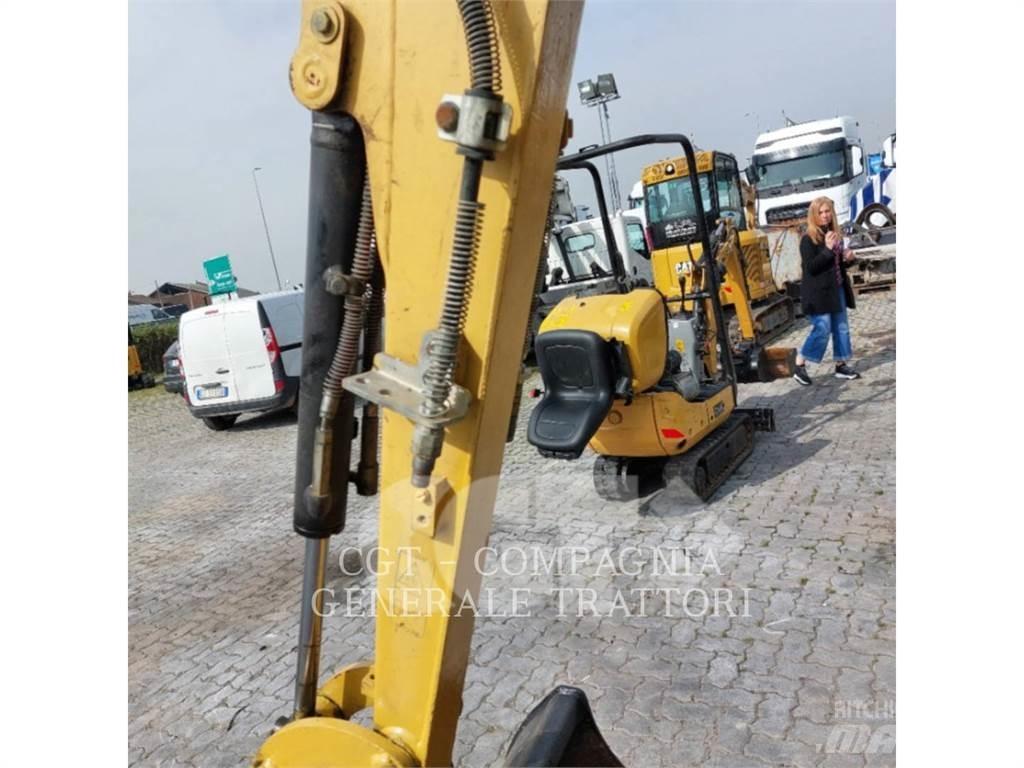 CAT 301.7 Bageri gusjeničari