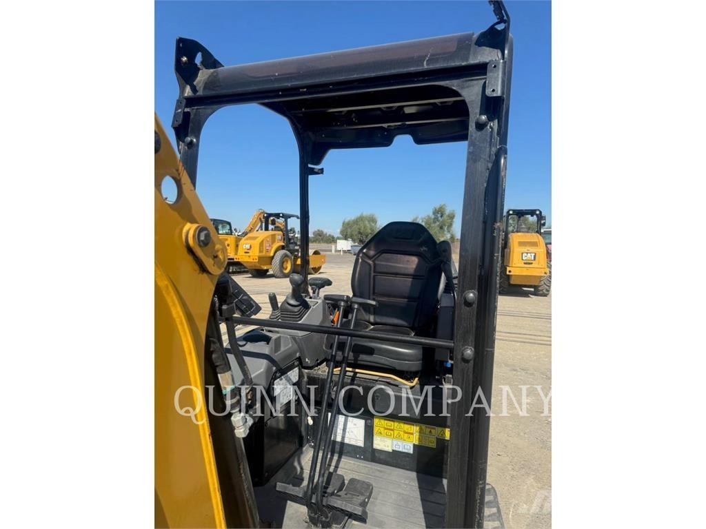 CAT 301.7 Bageri gusjeničari