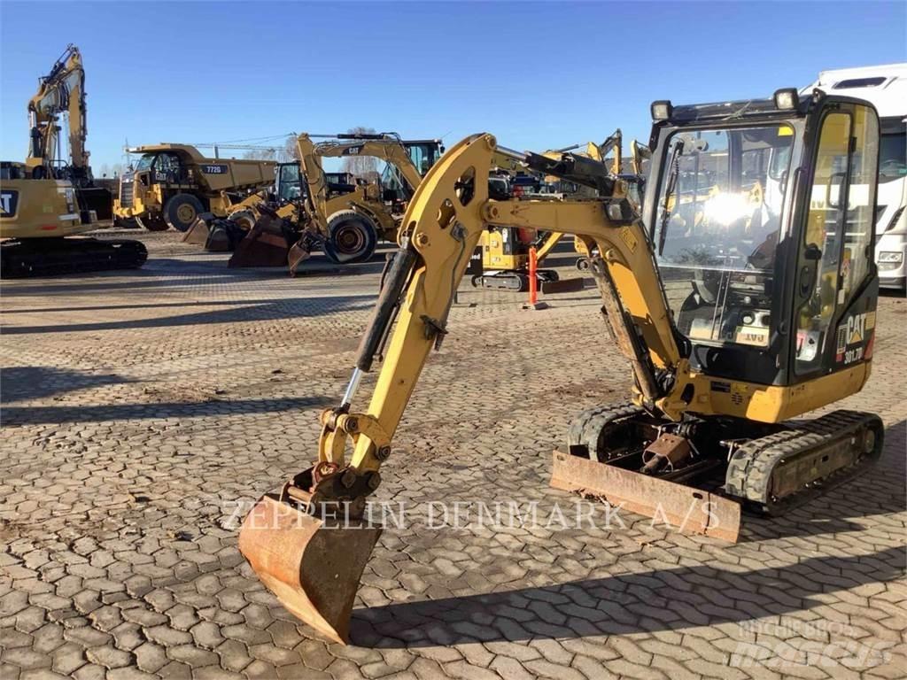 CAT 301.7D Bageri gusjeničari