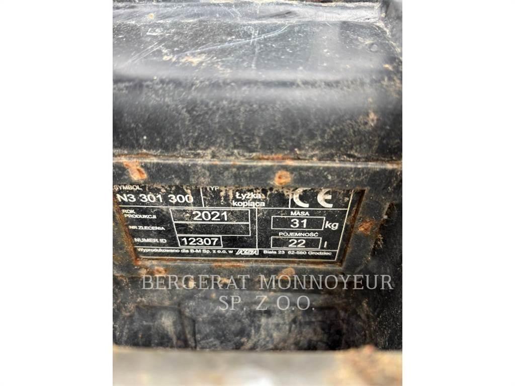 CAT 301.8 Bageri gusjeničari