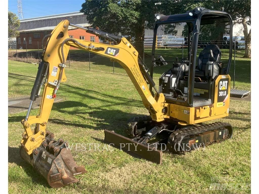 CAT 301.8 Bageri gusjeničari