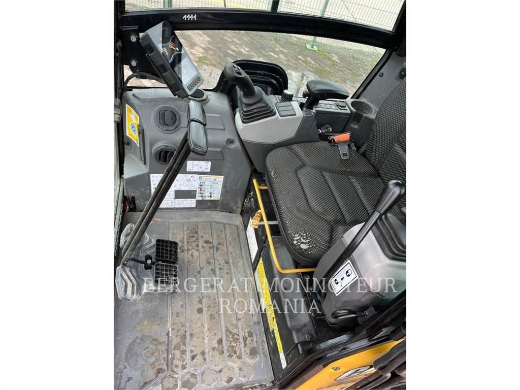 CAT 301.8-05 Bageri gusjeničari