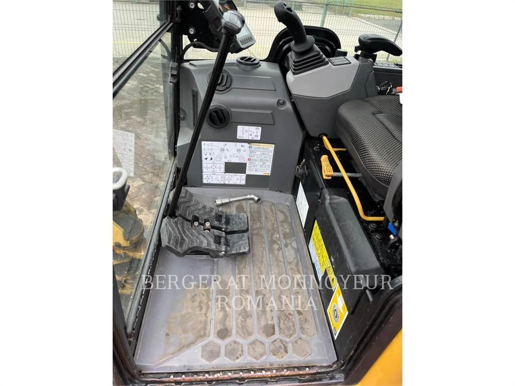CAT 301.8-05 Bageri gusjeničari