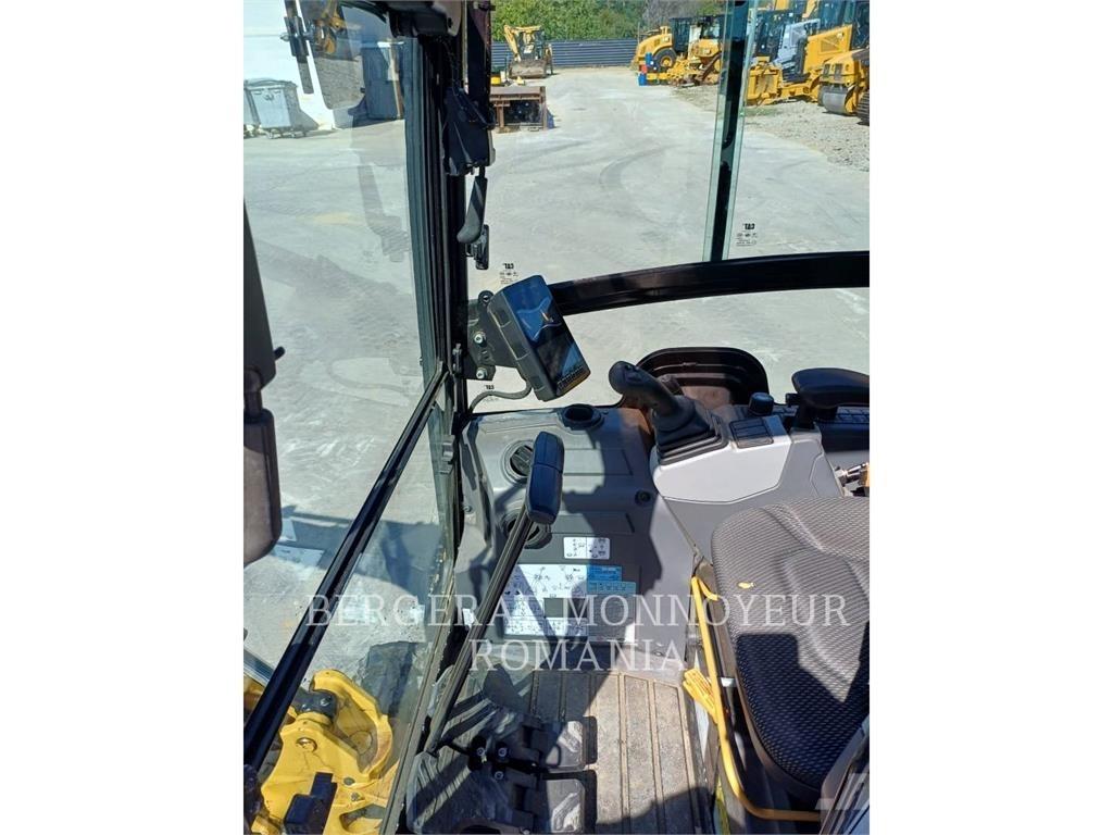 CAT 301.8-05 Bageri gusjeničari