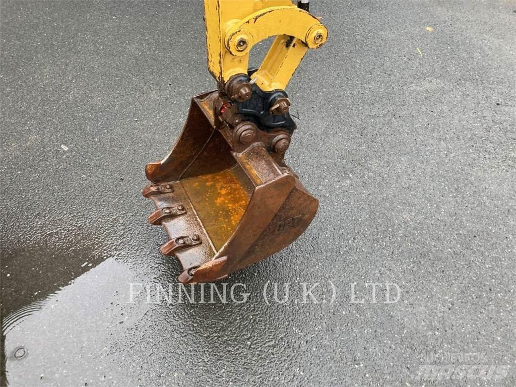 CAT 301.8-05A Bageri gusjeničari