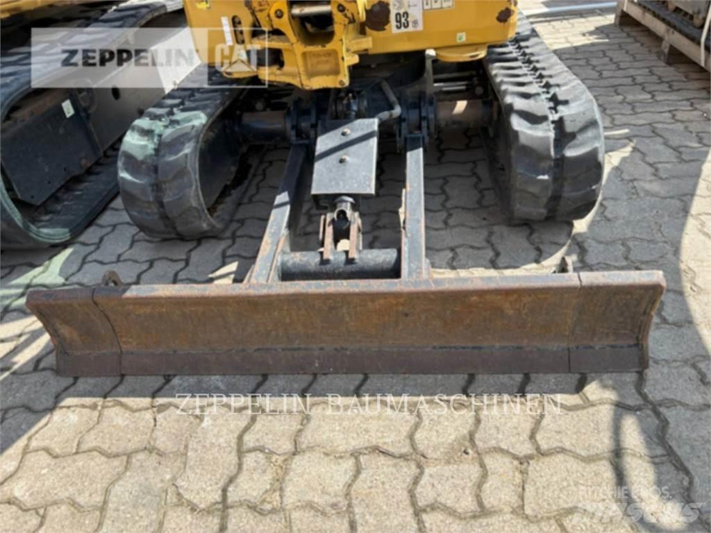 CAT 301.8-05A Bageri gusjeničari