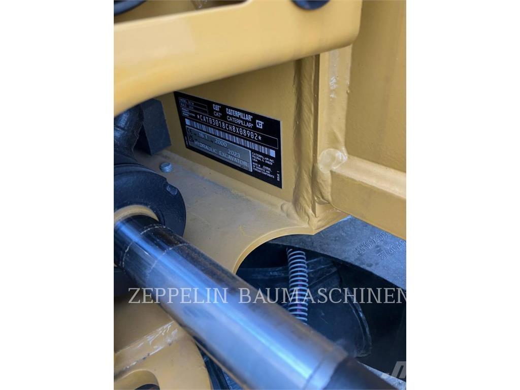 CAT 301.8-05A Bageri gusjeničari
