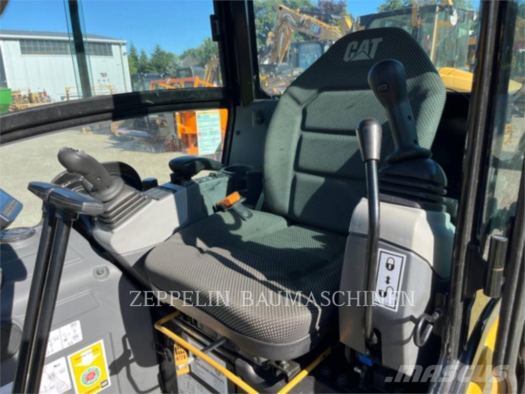 CAT 301.8-05A Bageri gusjeničari