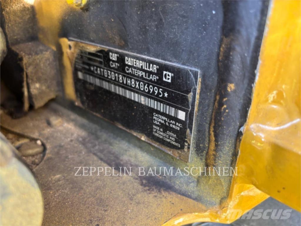 CAT 301.8-05A Bageri gusjeničari