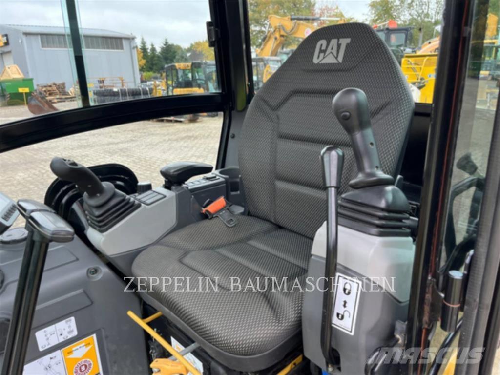 CAT 301.8-05A Bageri gusjeničari