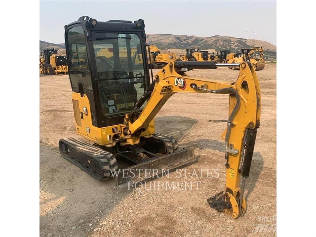CAT 302 Bageri gusjeničari