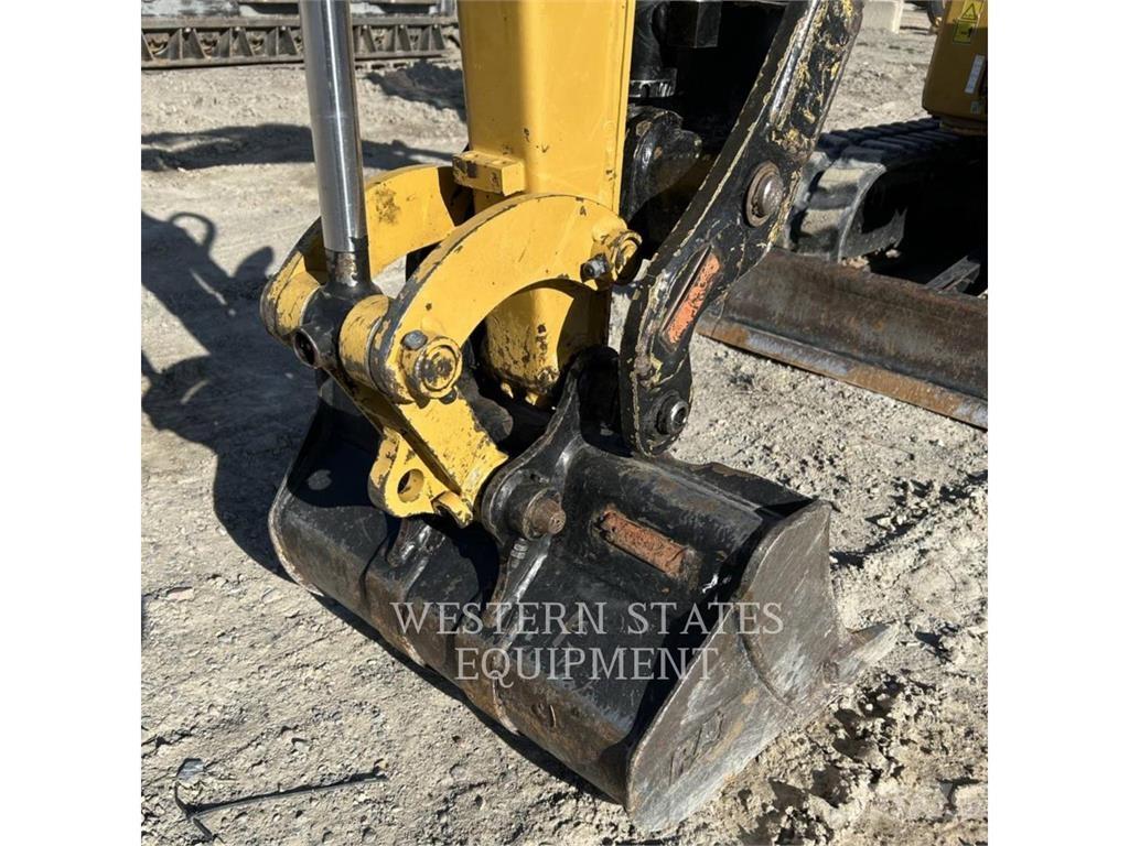 CAT 302 Bageri gusjeničari