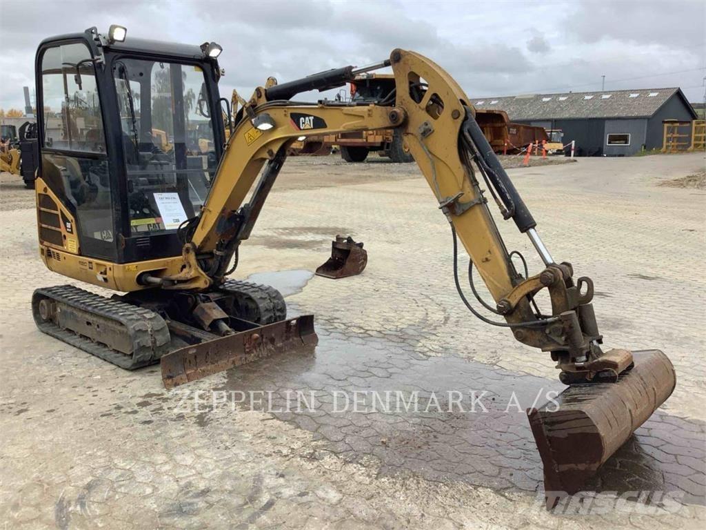 CAT 302.2D Bageri gusjeničari
