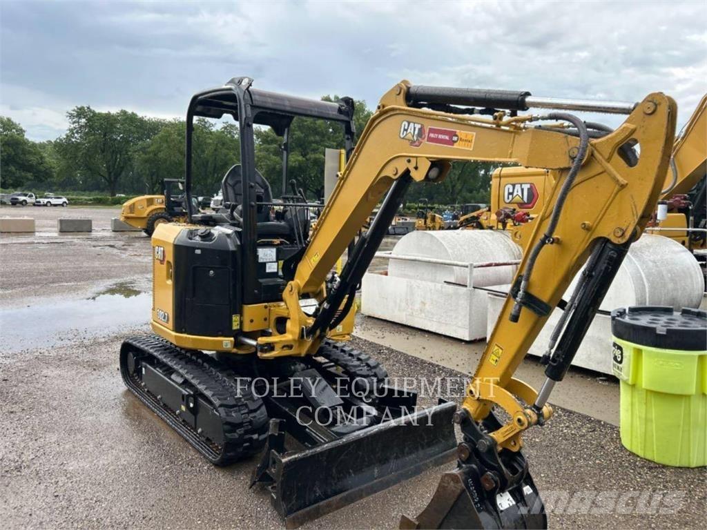 CAT 302.7-07LO Bageri gusjeničari