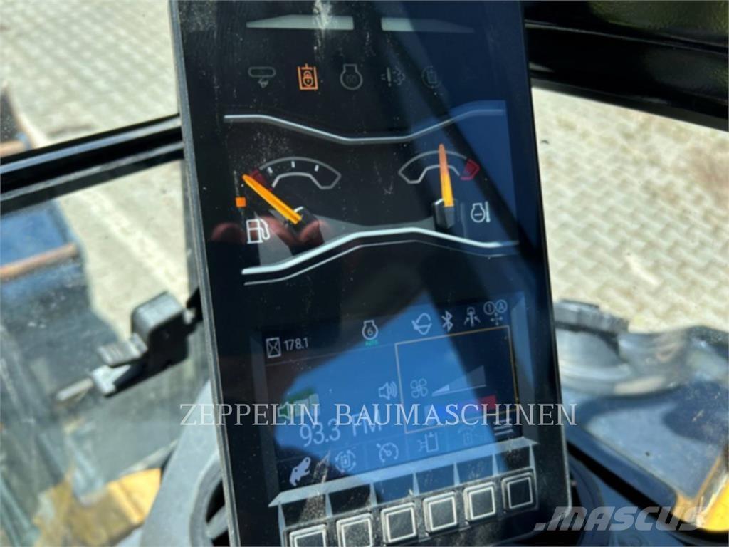 CAT 302.7CR-07 Bageri gusjeničari