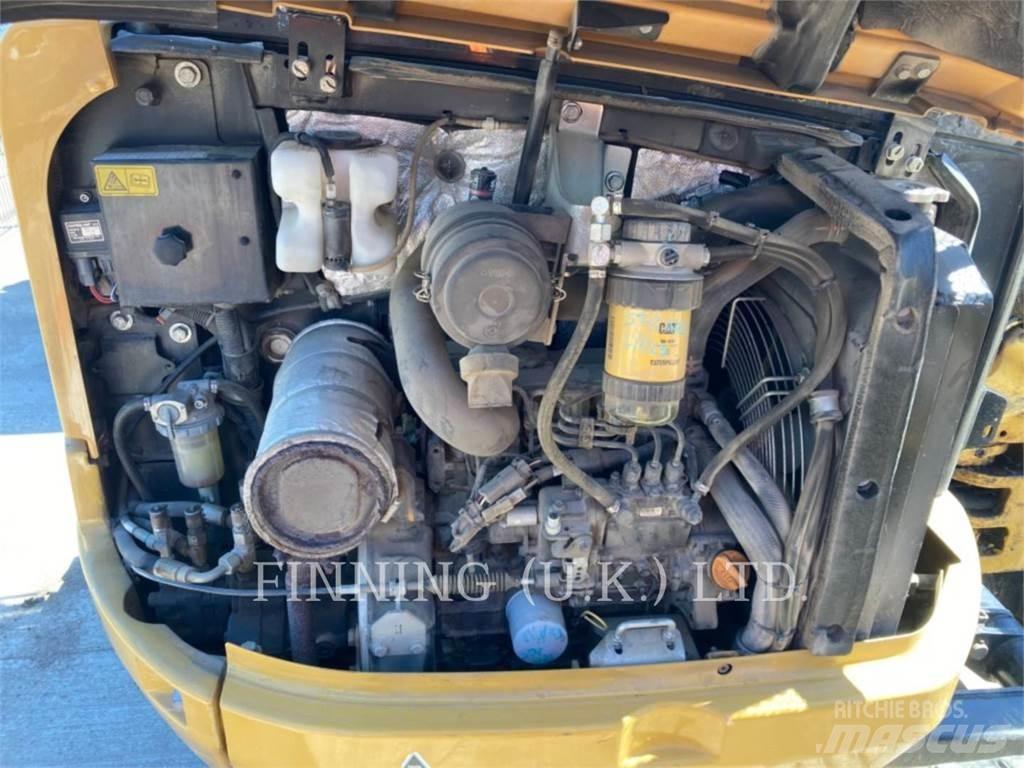 CAT 302.7D CAB Bageri gusjeničari