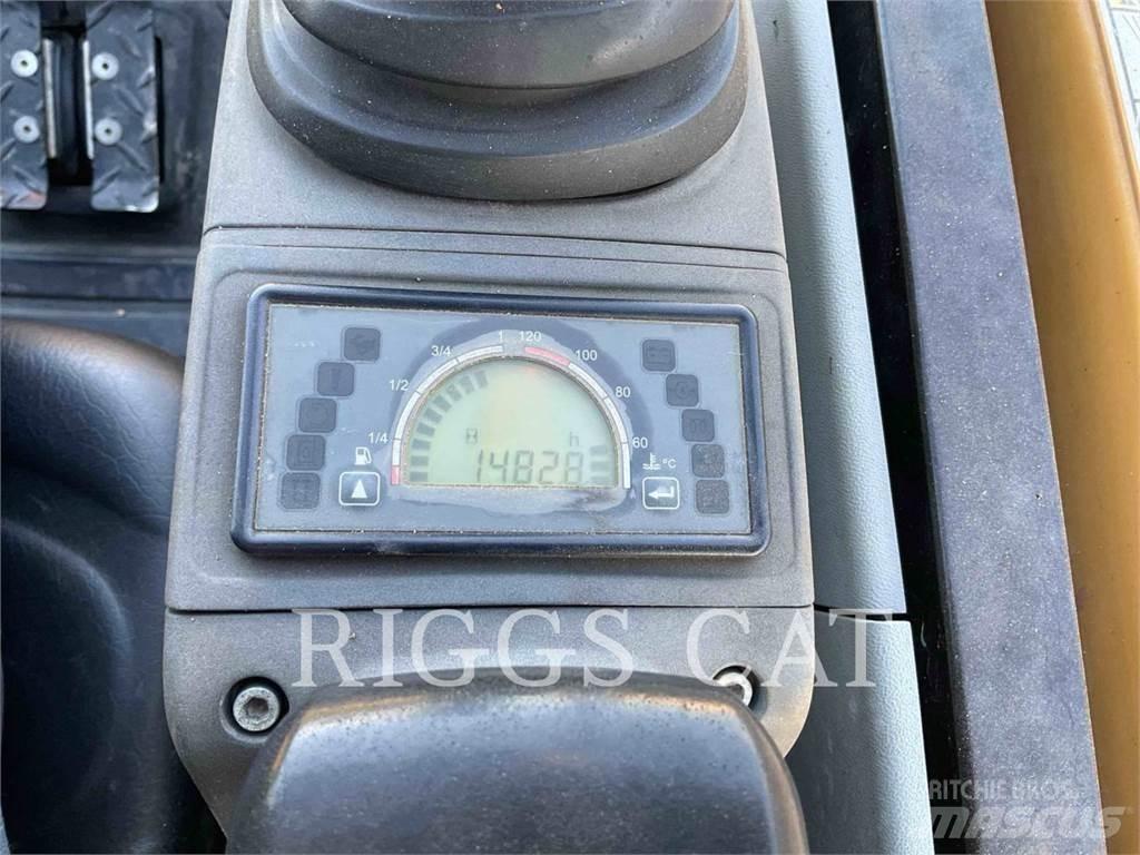 CAT 302.7DCR Bageri gusjeničari