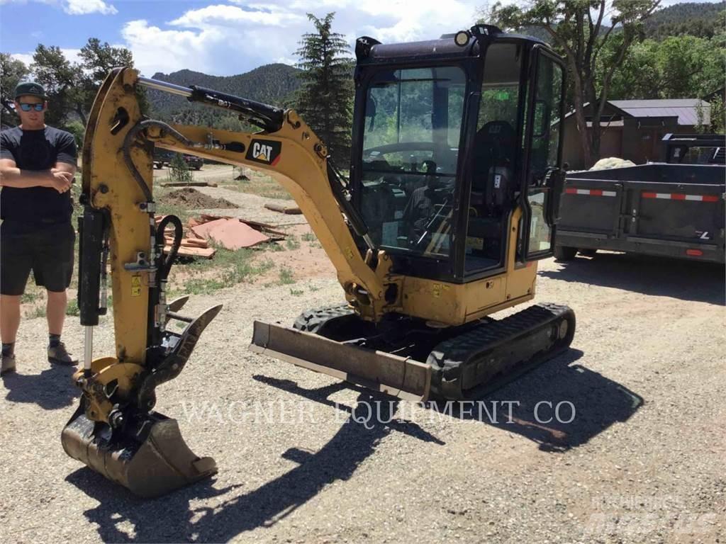 CAT 302 THB Bageri gusjeničari