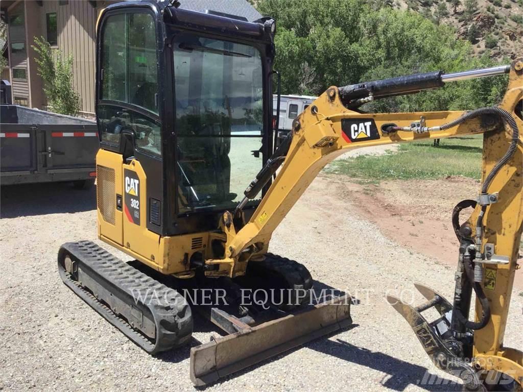CAT 302 THB Bageri gusjeničari