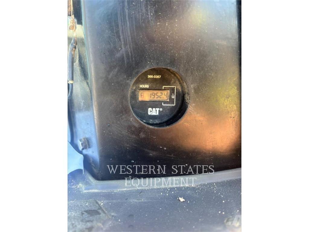 CAT 303.5E2 Bageri gusjeničari