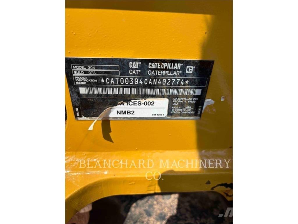 CAT 304 Bageri gusjeničari