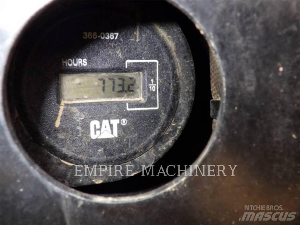 CAT 304E2 Bageri gusjeničari