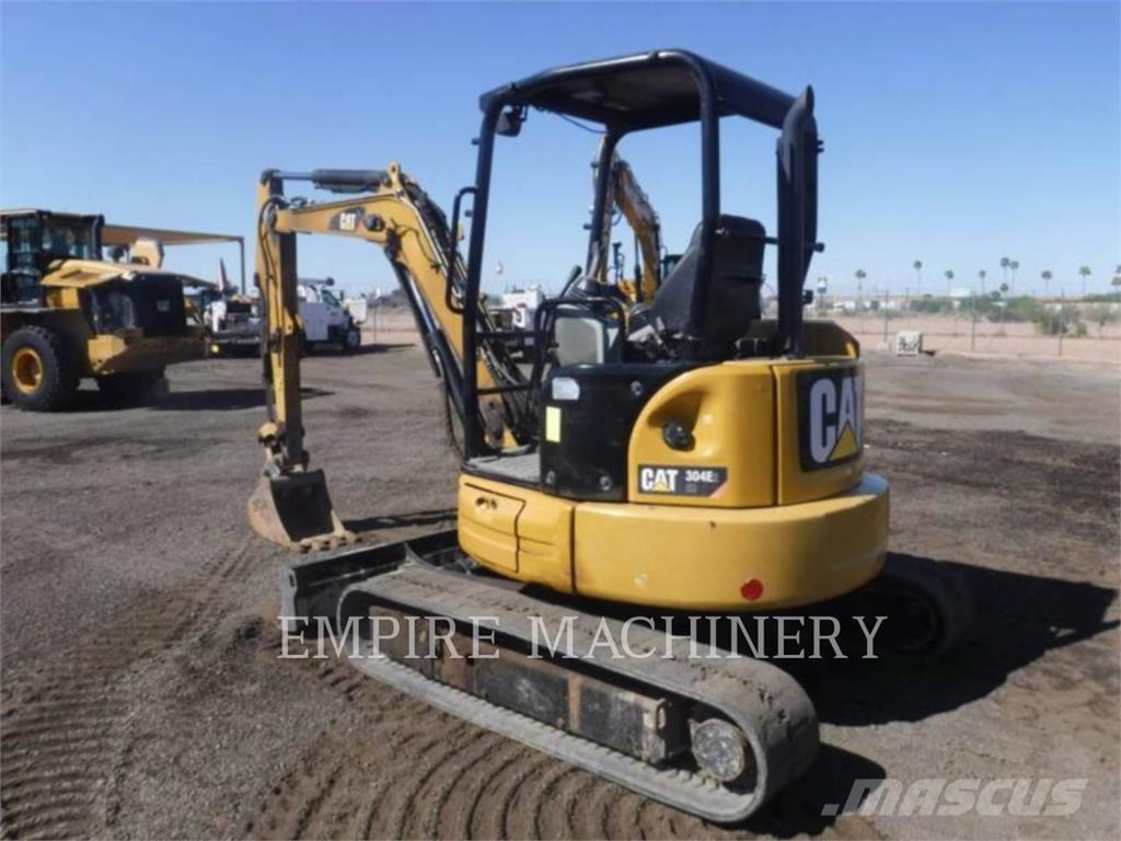 CAT 304E2 Bageri gusjeničari