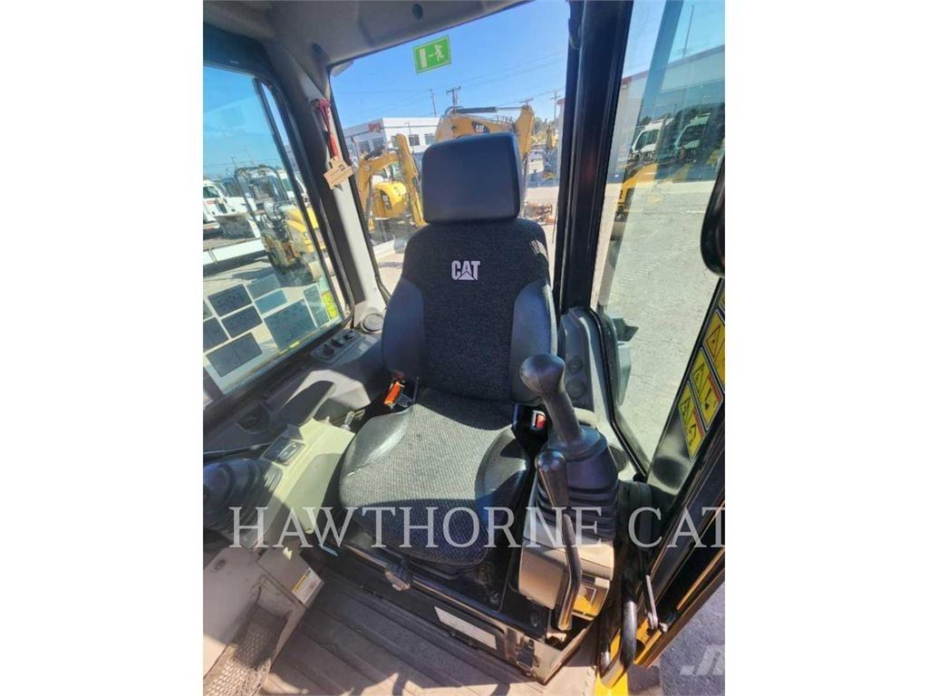 CAT 304E2 CAB Bageri gusjeničari