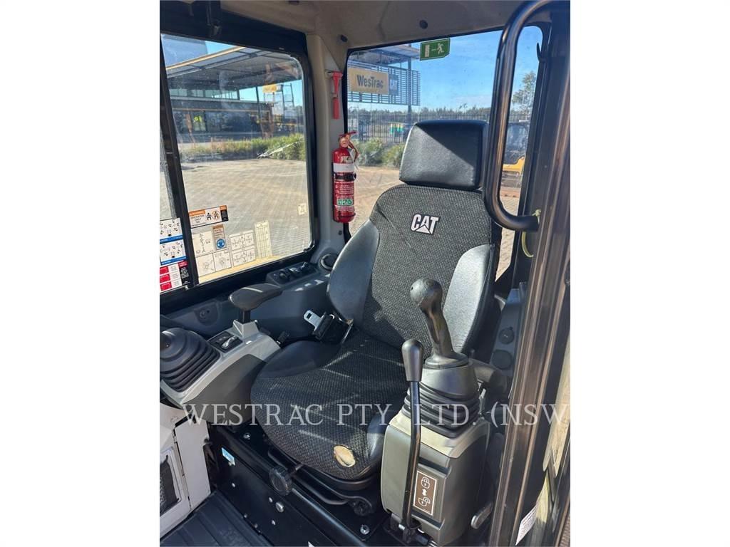 CAT 304E2CR Bageri gusjeničari