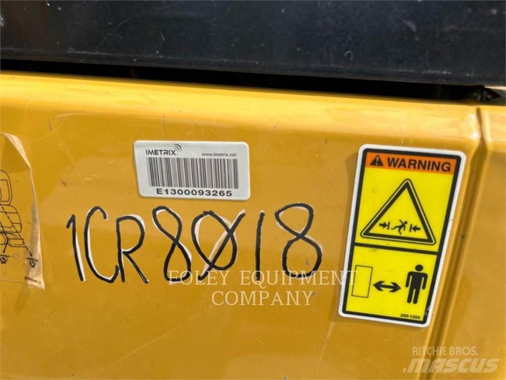 CAT 304E2LC Bageri gusjeničari