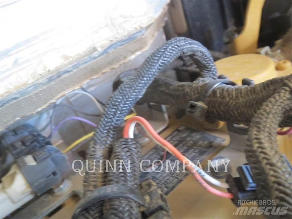 CAT 305.5E2 Bageri gusjeničari