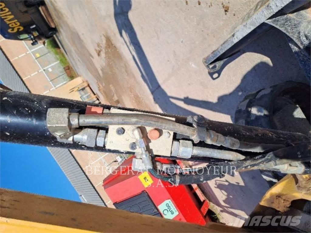 CAT 305E2 Bageri gusjeničari