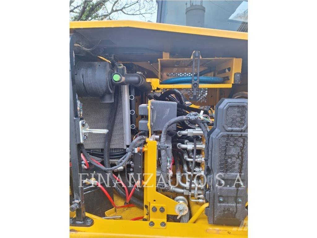 CAT 310 Bageri gusjeničari