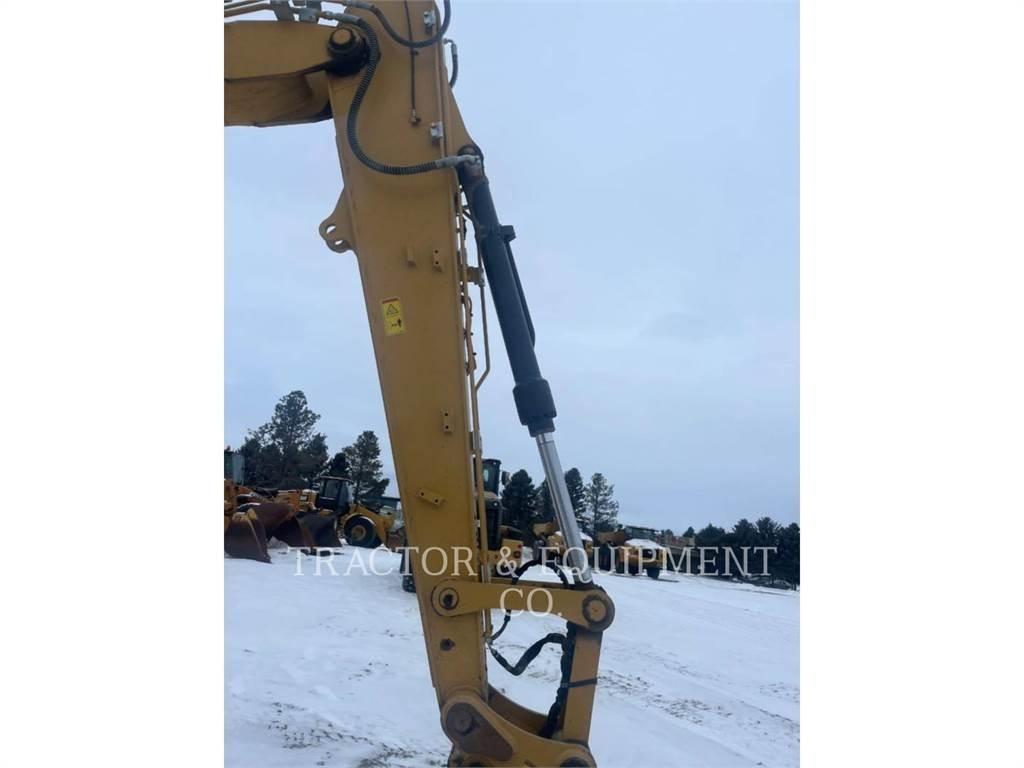 CAT 313 Bageri gusjeničari