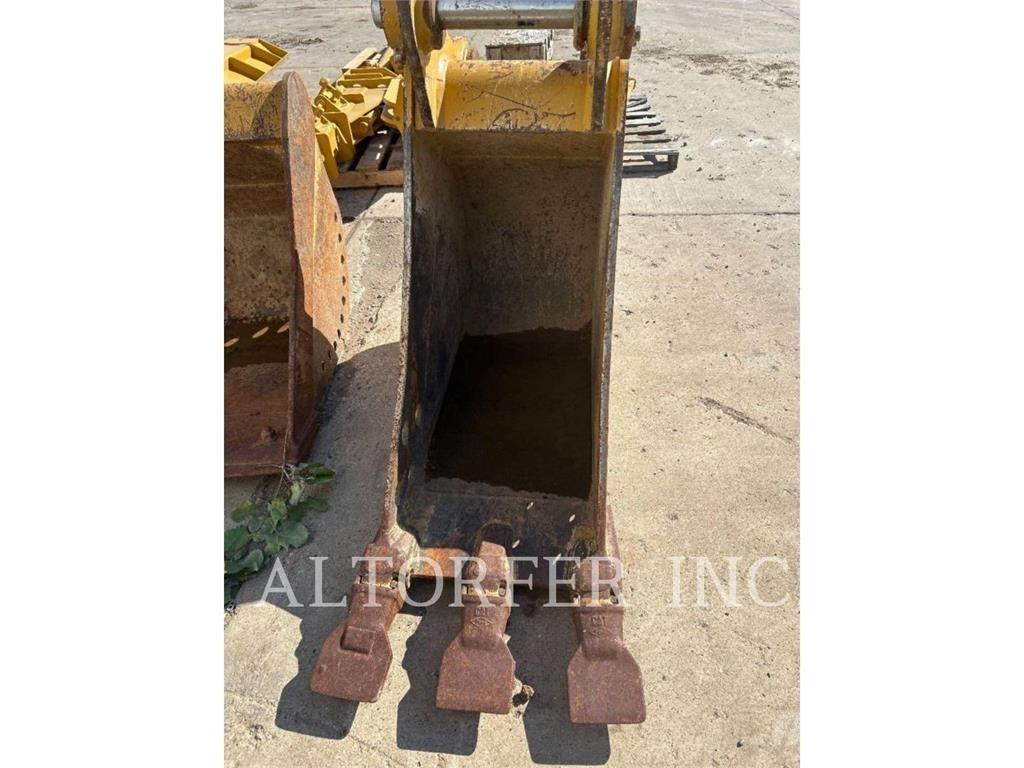 CAT 318FL 2D Bageri gusjeničari