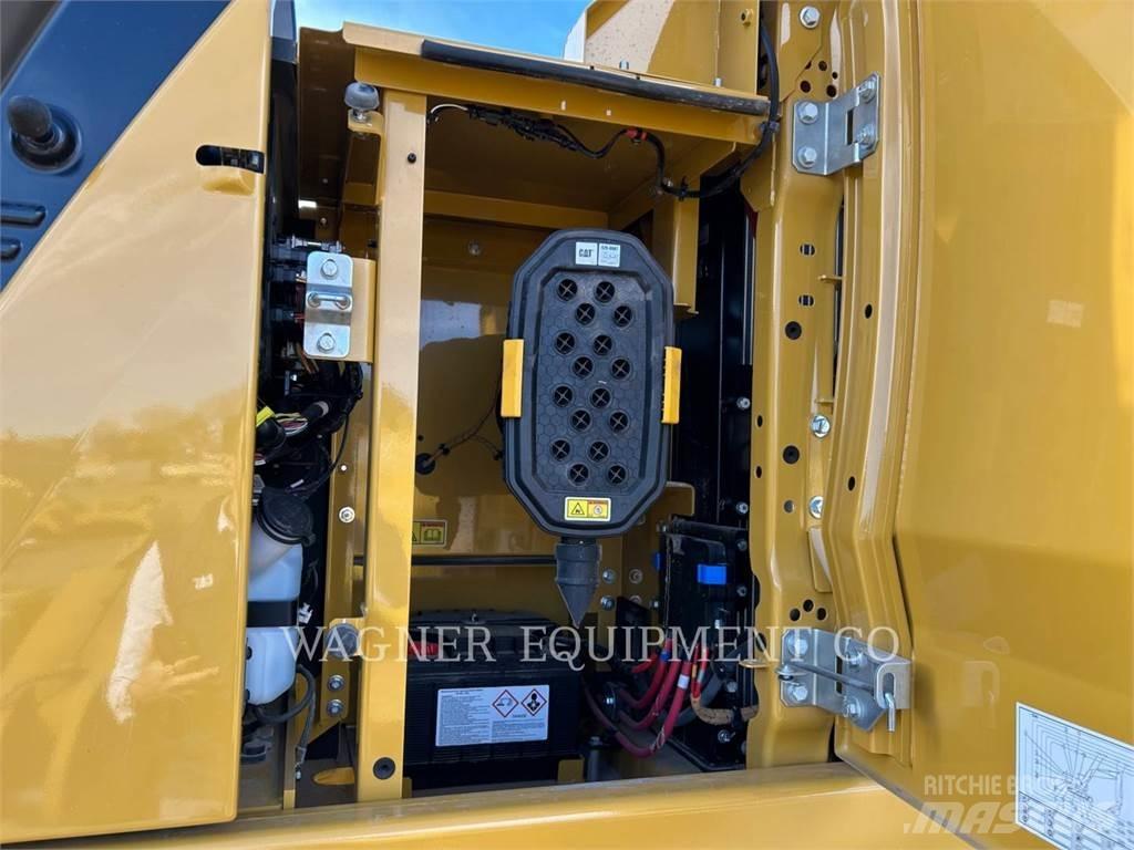 CAT 320 Bageri gusjeničari