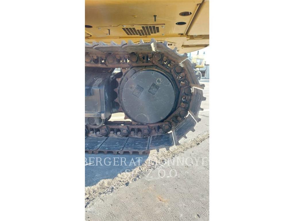 CAT 320 Bageri gusjeničari
