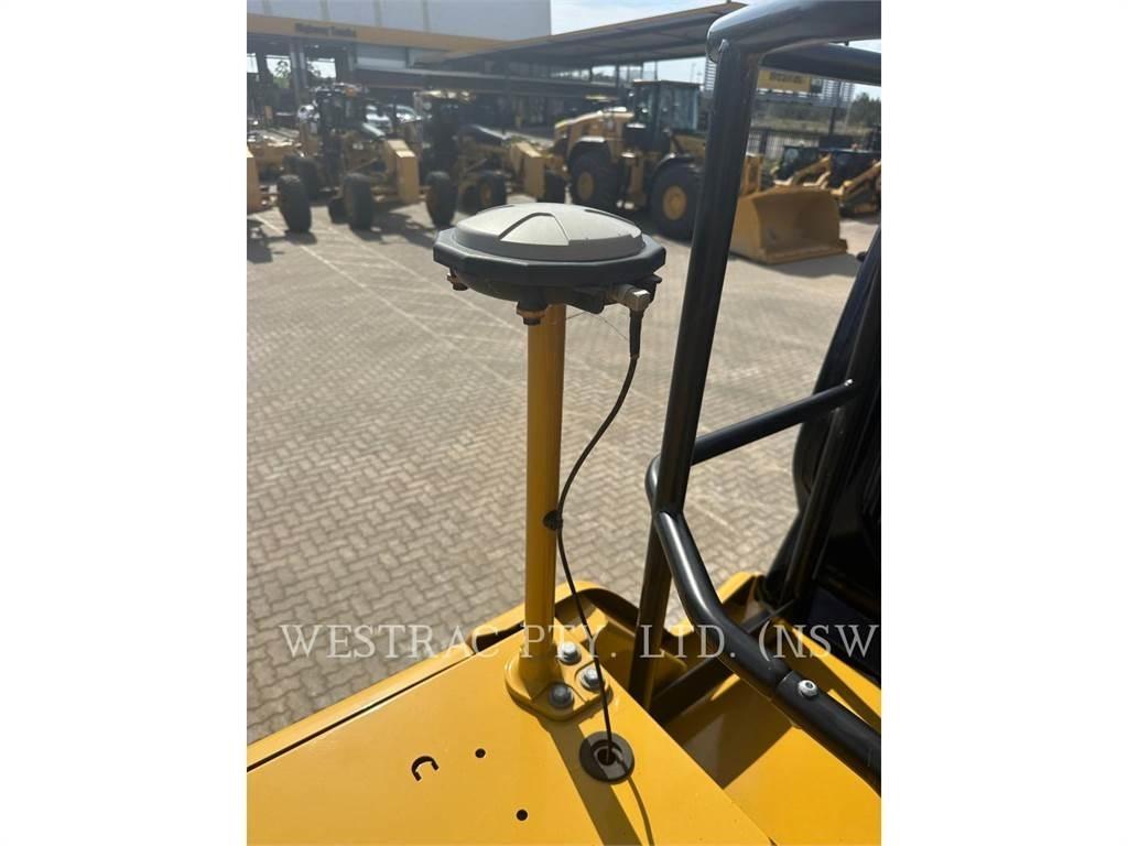 CAT 320-07 Bageri gusjeničari