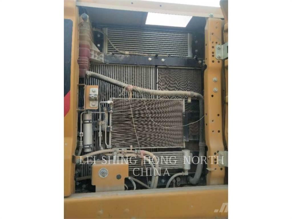 CAT 320-07 Bageri gusjeničari