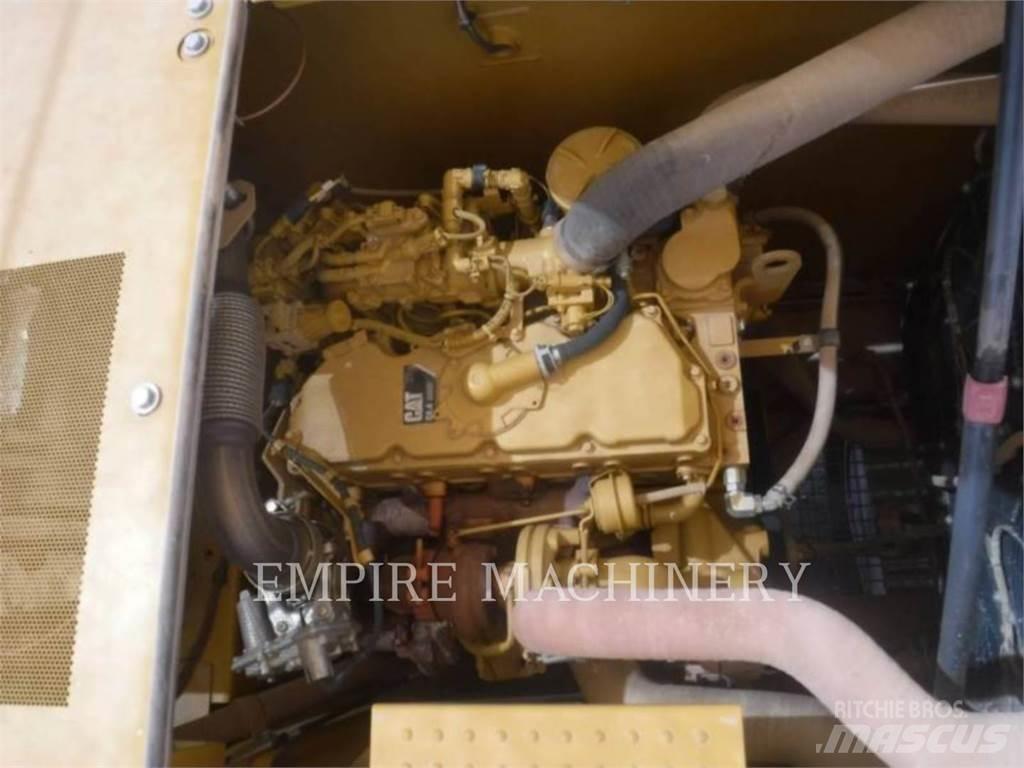 CAT 320-07 P Bageri gusjeničari