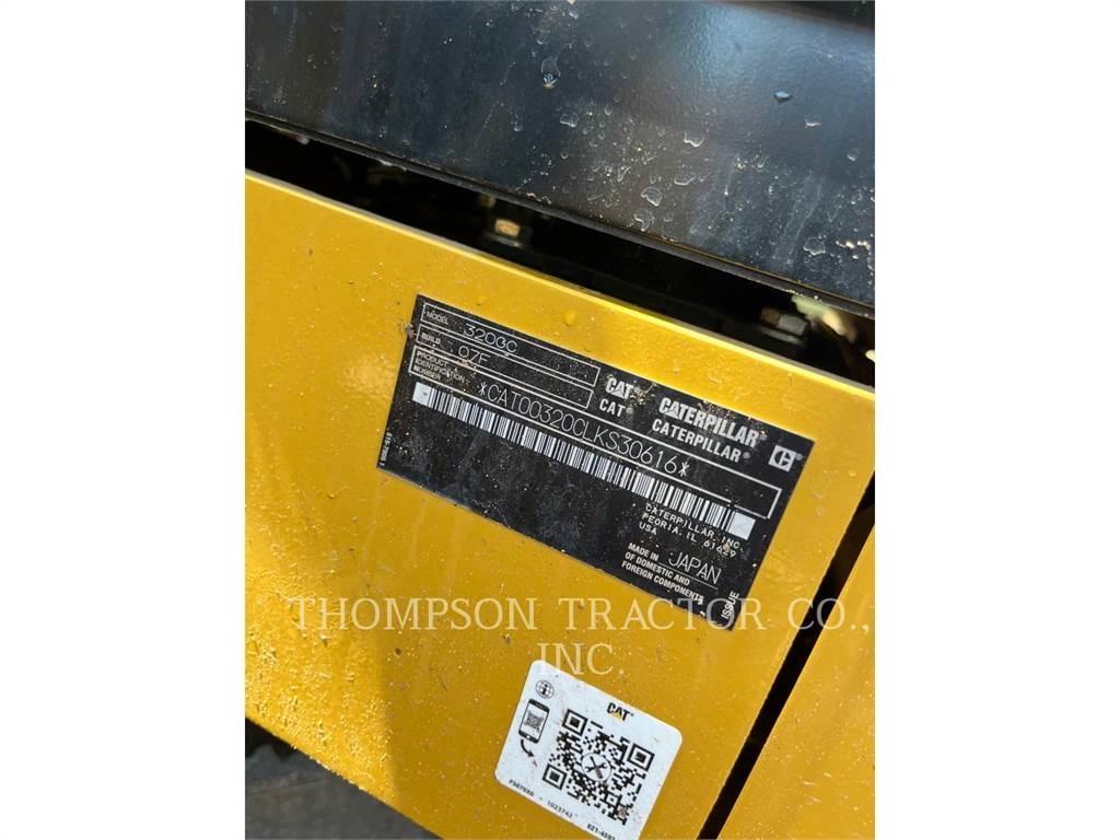 CAT 320-GC Bageri gusjeničari