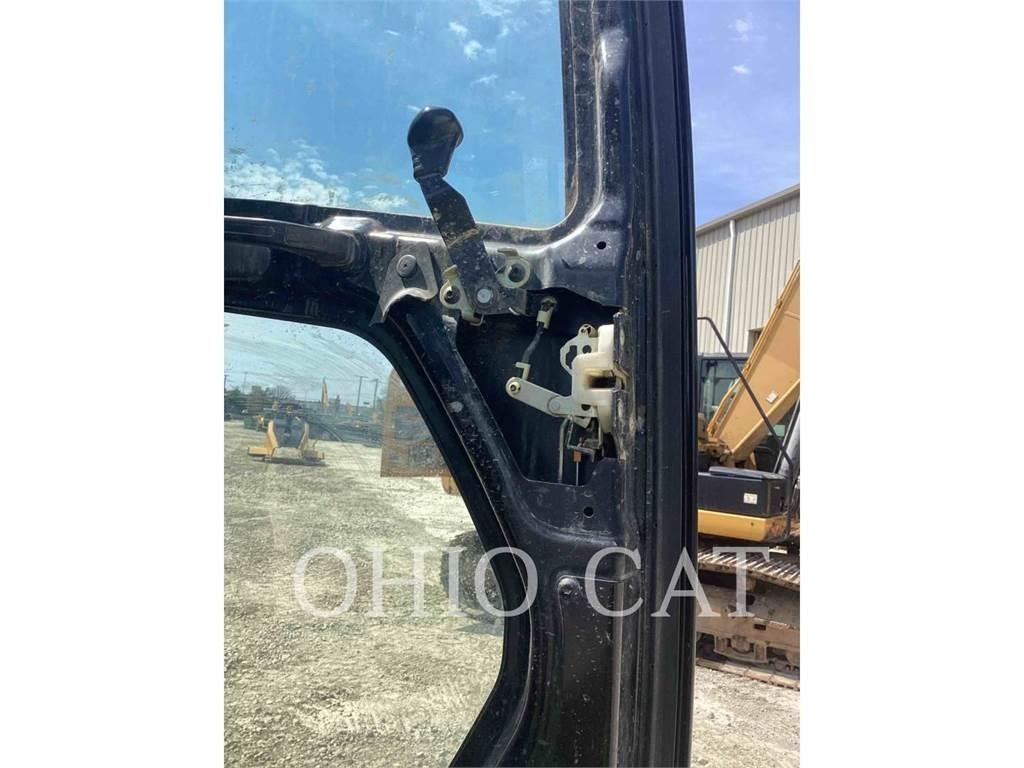 CAT 320 STD Bageri gusjeničari