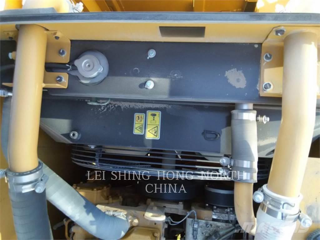 CAT 320D2 Bageri gusjeničari