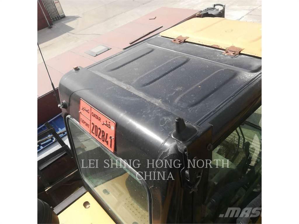 CAT 320D2L Bageri gusjeničari