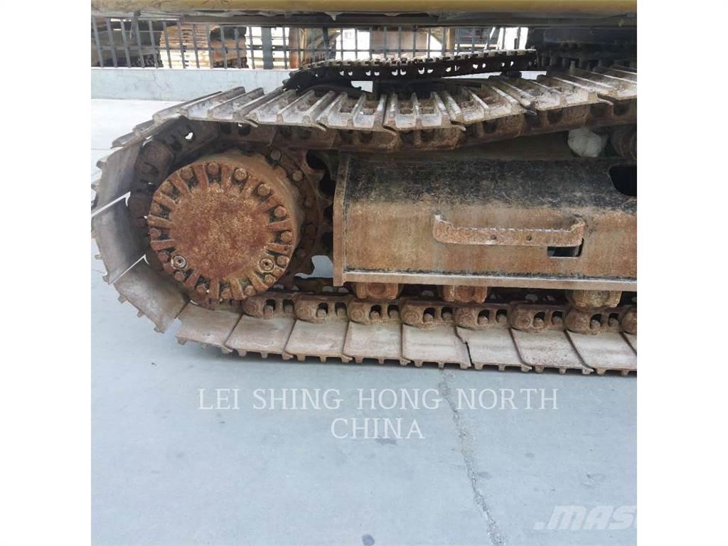 CAT 320D2L Bageri gusjeničari