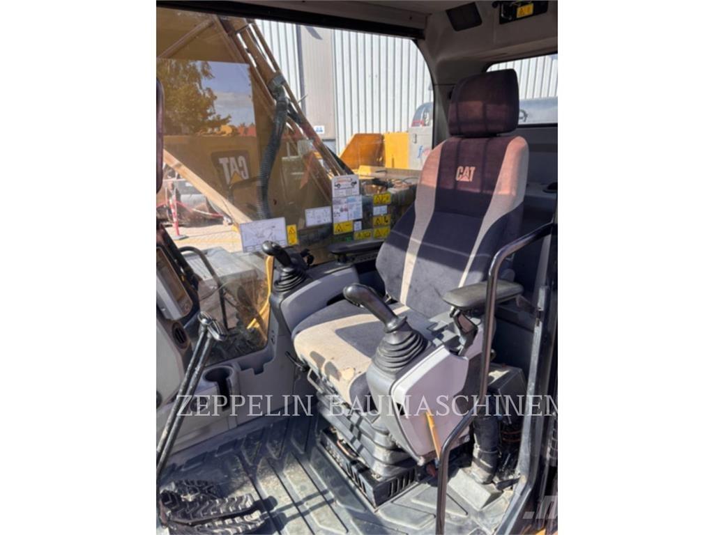 CAT 320EL Bageri gusjeničari