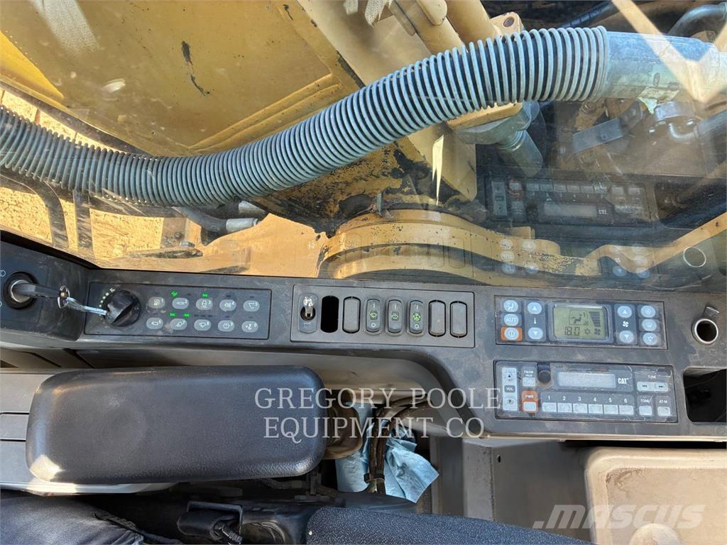 CAT 320EL Bageri gusjeničari