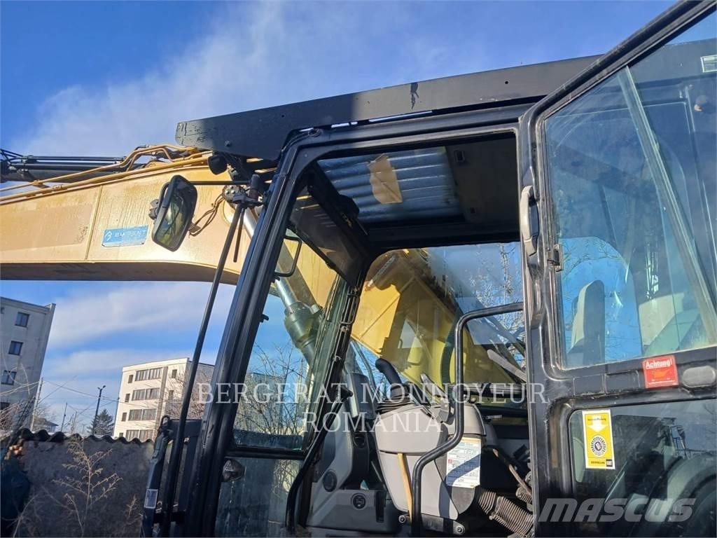 CAT 320FL Bageri gusjeničari