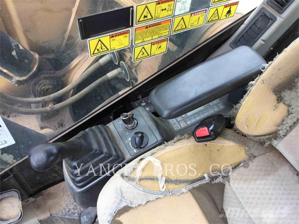 CAT 321DLCR Bageri gusjeničari